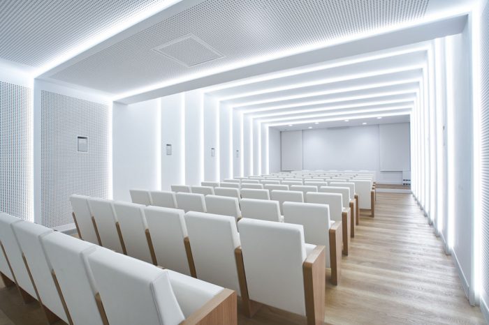 Interior-Sala-Mutua-Levante-Estudio-arquitectura-Alcoy-Pic-Arquitectura-6